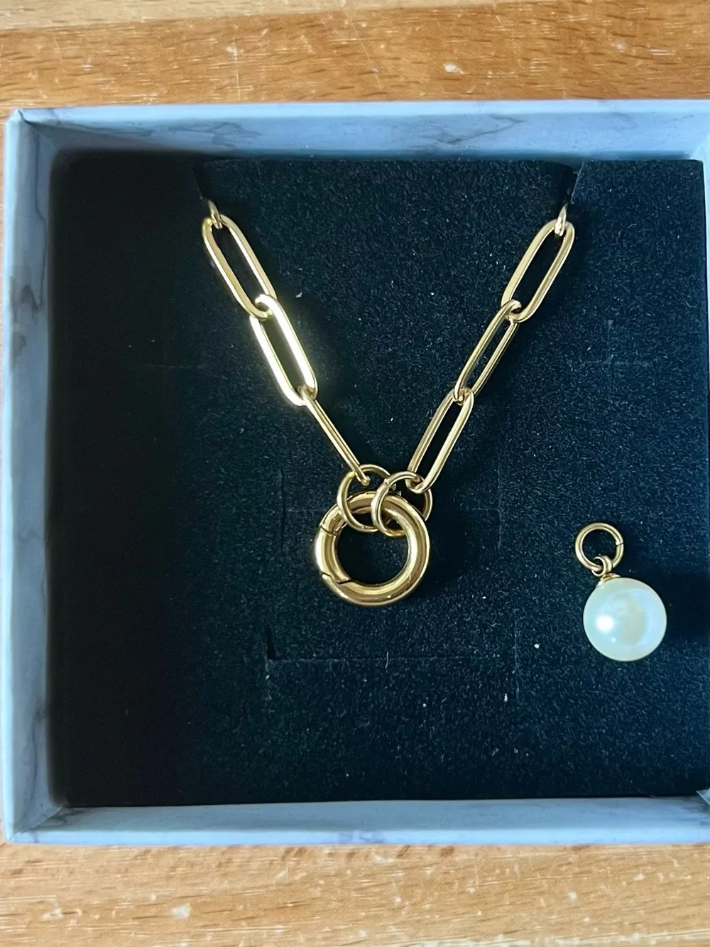 Paperclip charm holder Necklace with Pearl Pendant - Women Jewelry - Picture 4 of 5